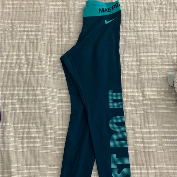 Nike XS leggings - Picture 1 of 5